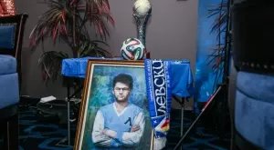 {{ otherArticle[0].article.title }}