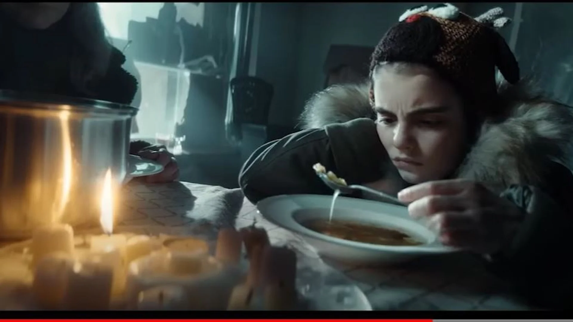 Руска медия убеждава руснаците как тази Коледа европейците стоим на тъмно, а догодина ще ядем домашните си любимци (ВИДЕО)