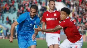 {{ otherArticle[0].article.title }}