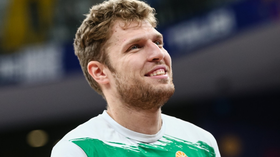 "Благословен съм": Александър Везенков с първи думи като играч на Сакраменто (ВИДЕО)
