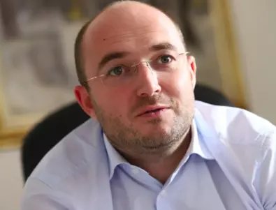 Георги Георгиев: В СОС започна наддаване коя политическа сила ще спаси къпалнята 