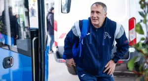 {{ otherArticle[0].article.title }}