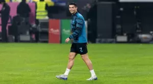 {{ otherArticle[0].article.title }}