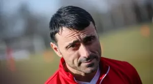 {{ otherArticle[0].article.title }}