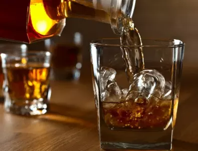 Учени: 50 грама от този силен алкохол е полезен за здравето