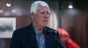 {{ otherArticle[0].article.title }}