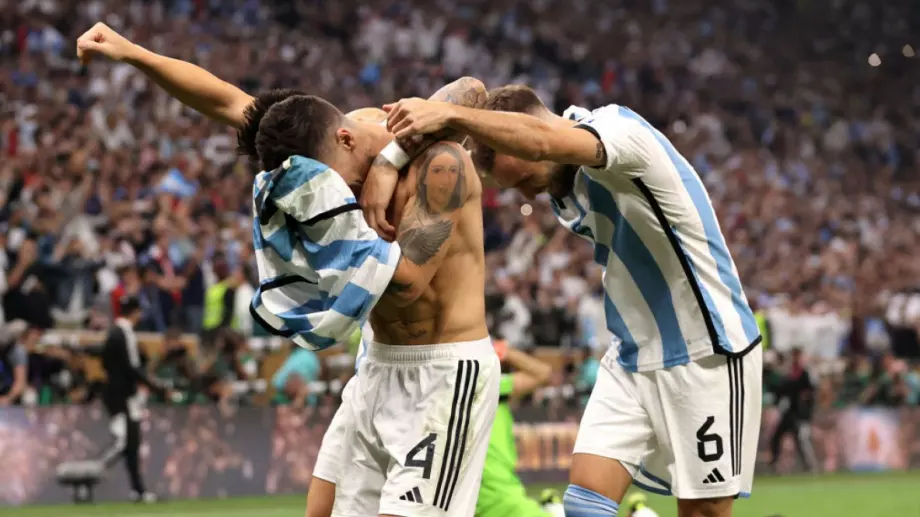 Герой на Аржентина от Световното първенство в Катар си бие камшика от „Краля“ на Лига Европа
