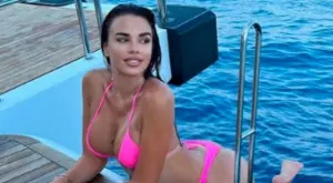 {{ otherArticle[0].article.title }}