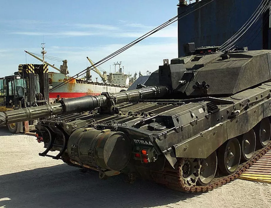 Съюзниците обмислят "танкова коалиция" за Украйна