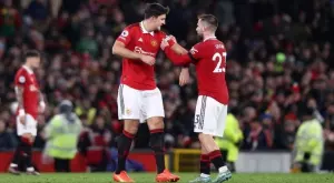 Легенда на Юнайтед: Ако бях на мястото на Магуайър, щях да удуша Люк Шоу