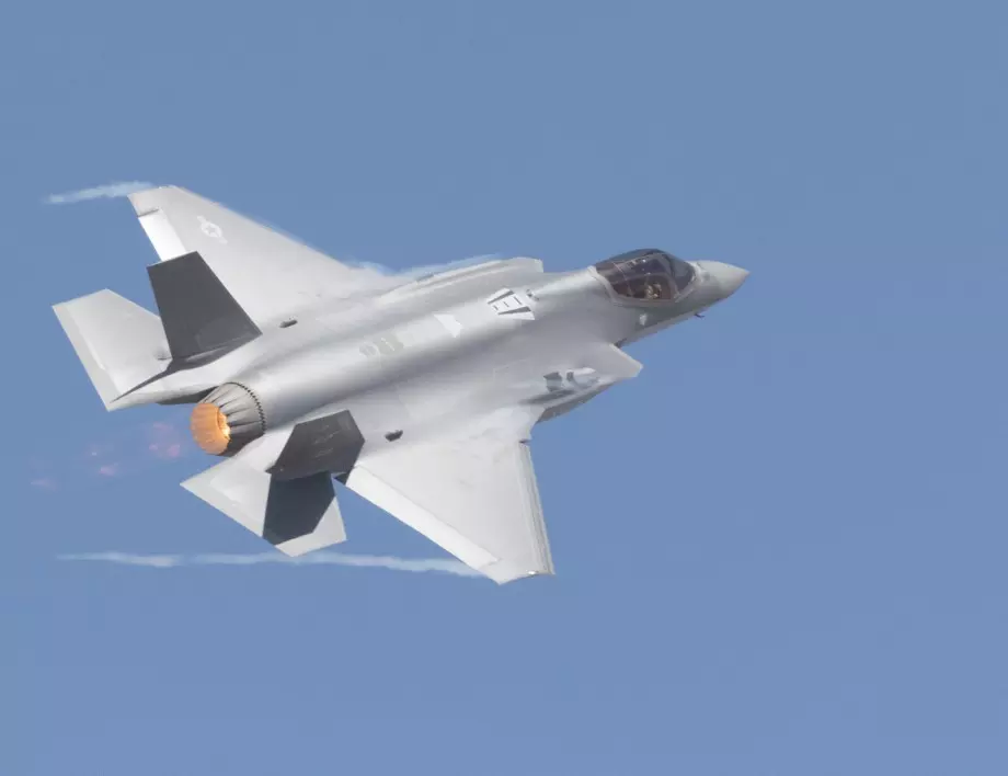 САЩ продават "невидими" изтребители F-35 на Южна Корея