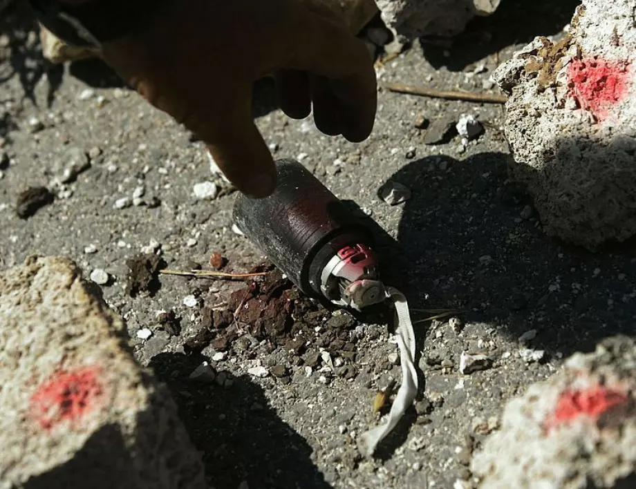 "Направи си сам": Украинците преправят касетъчните снаряди от САЩ за бомби за дронове (ВИДЕО)