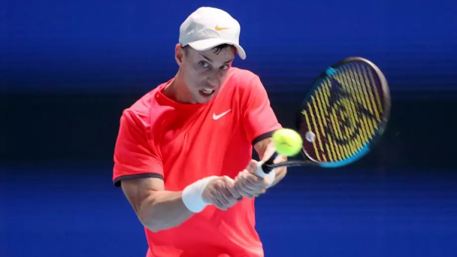 Жалко! Адриан Андреев се препъна на третото "стъпало" и е аут от Australian Open 2023
