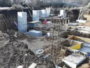 Кметът на Тутракан провери как строят новия мемориален комплекс