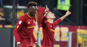 {{ otherArticle[0].article.title }}