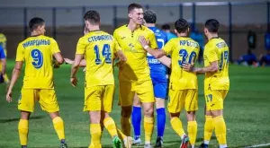 {{ otherArticle[0].article.title }}