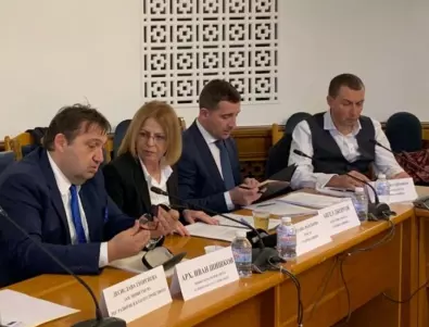Министър Шишков за ремонта на жълтите павета: Правим опит да накараме надзорниците да бъдат по-отговорни