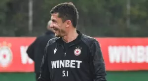 {{ otherArticle[0].article.title }}