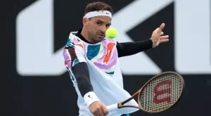 {{ otherArticle[0].article.title }}