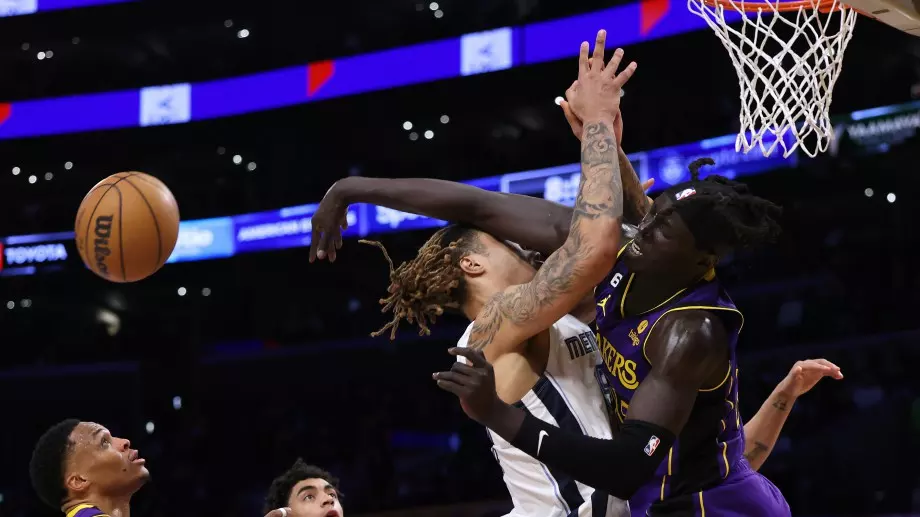 Свада в НБА: Едва не се стигна до бой на мача Лейкърс - Гризлис (ВИДЕО)