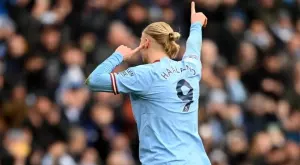 {{ otherArticle[0].article.title }}