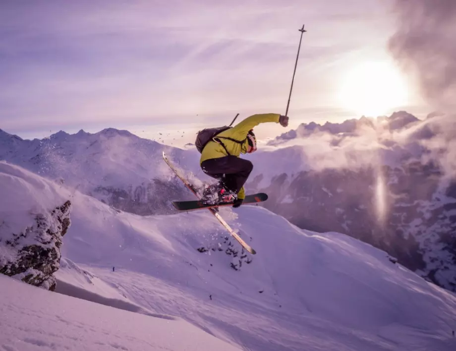 OLX: Ските остават най-популярният и предпочитан зимен спорт
