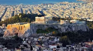 Над 5,5 млрд. евро са постъпили в Гърция по програмата „Златна виза“