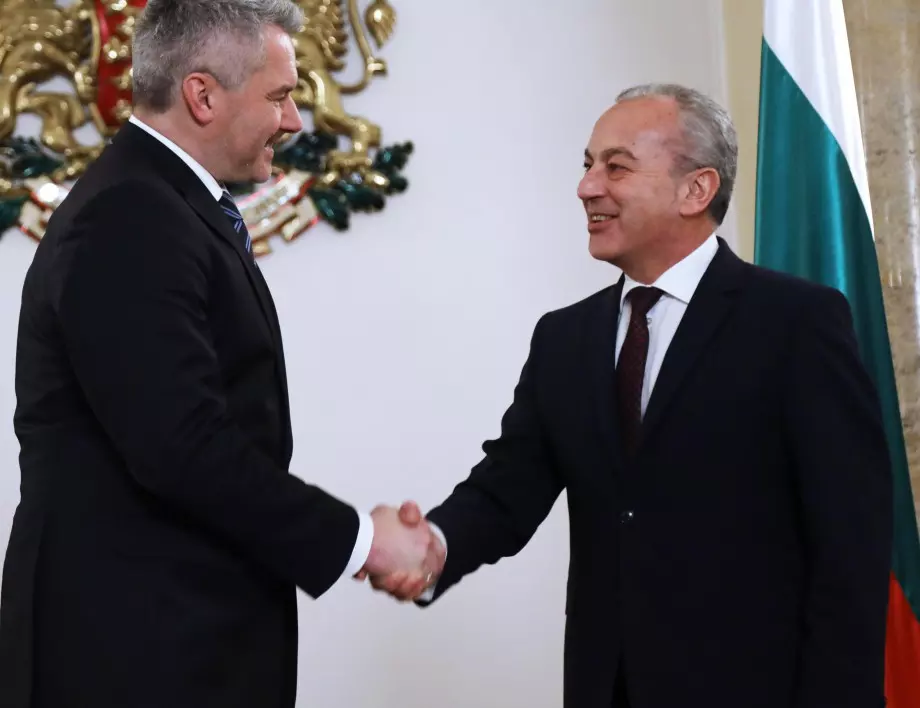 Гълъб Донев пред австрийския канцлер: Присъединяването на България към Шенген е в интерес на целия Евросъюз