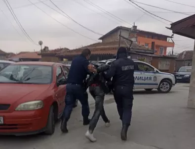 19 задържани в специализираната операция в Бургас 