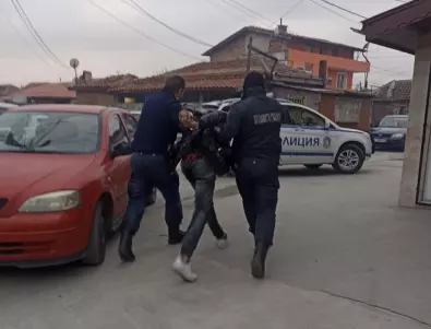 Стамболийски: В ареста остават четирима за бой с полицаи