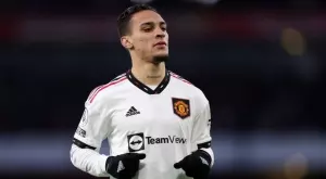 В Англия се питат: Заслужаваха ли си 100-те милиона за Антони?