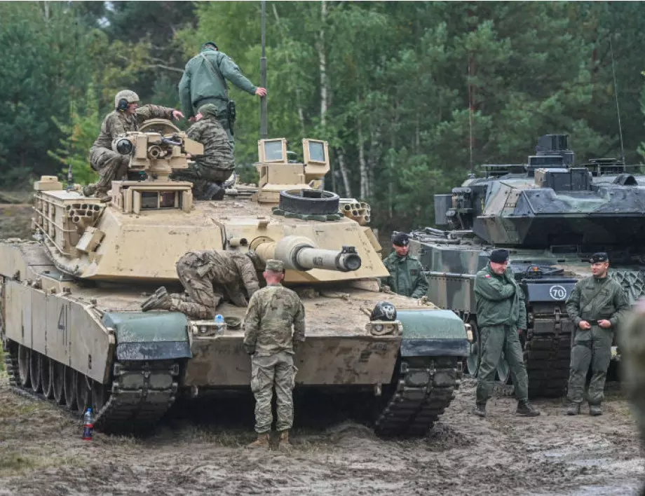 САЩ одобриха доставката на първите танкове "Abrams" за Украйна (СНИМКИ)