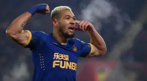 Жоелинтон отнесе глоба в десетки хиляди и лишаване от възможността да шофира