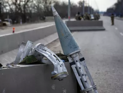 Киев е обстрелян с ирански балистични ракети? Чака се отговор, в Курск избухна пожар (ВИДЕО)