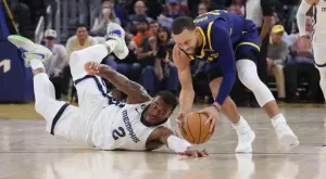 НБА: Изгониха Стеф Къри, но Клей Томпсън блесна в решителен момент за Голдън Стейт Уориърс (ВИДЕО)