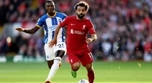 Арсенал тропна на масата 60 млн. за трансферната цел на Челси Мойсес Кайседо