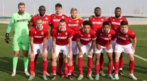 {{ otherArticle[0].article.title }}