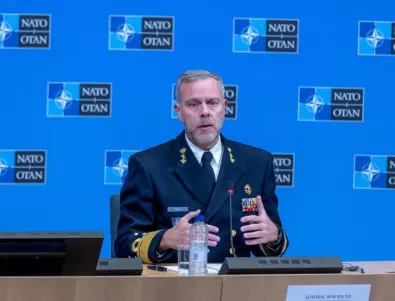 Военният лидер на НАТО пристигна в Киев и отправи послание към Путин