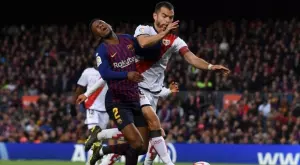 ВИДЕО: Играл срещу Левски в мелето вчера, бивш играч на Райо и Еспаньол, стана принц на остров