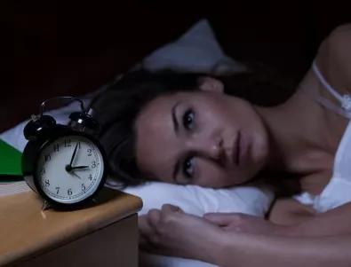 Лежането през уикенда не компенсира безсънието през седмицата