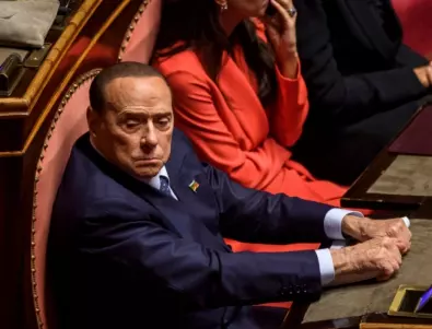 Берлускони вече се чувства добре