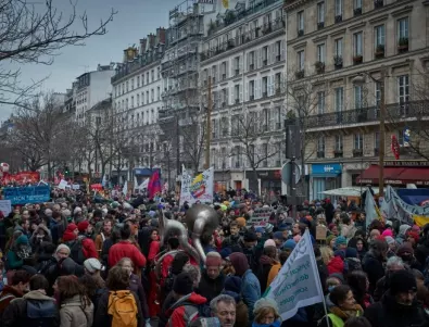 Над 1,2 млн. души протестират срещу пенсионната реформа във Франция