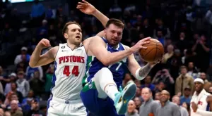 ВИДЕО: Дончич се завърна за Маверикс и наказа Детройт с 53 точки