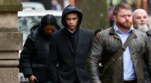 {{ otherArticle[0].article.title }}