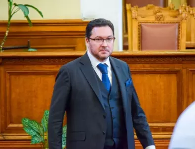 Даниел Митов: Лакомията за власт на ПП-ДБ не е полезна