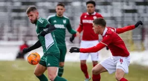 {{ otherArticle[0].article.title }}