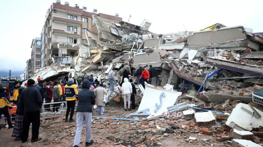 Преустановиха всички спортни събития в Турция след смъртоносното земетресение