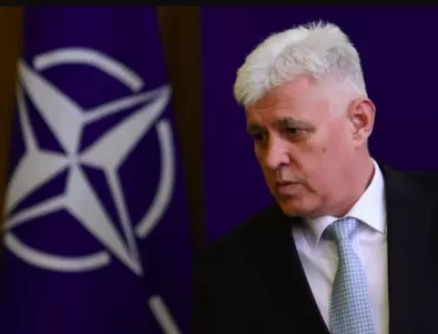 Военният министър каза дали България е дарила самолети на Украйна