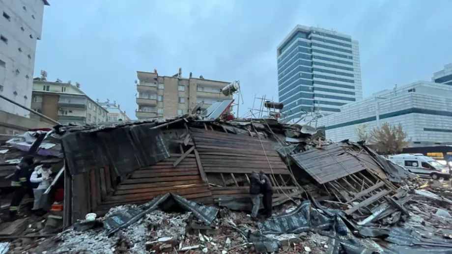 Земетресението е погубило 15 роднини на треньор в турския Сиваспор