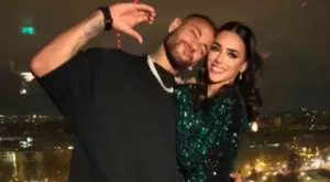 {{ otherArticle[0].article.title }}